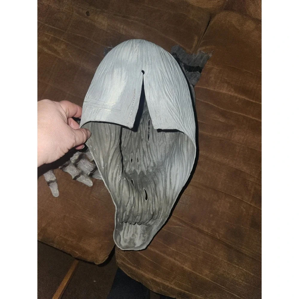 Wraith mask and gloves for Halloween costume